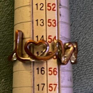 Cute 'LOVE" ring sz 7